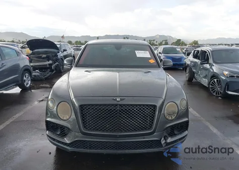 2018 Bentley Bentayga Activity Edition/Black Edition/Mulliner/Onyx Edition/W12 из США, поврежденный, VIN SJAAC2ZV1JC022760